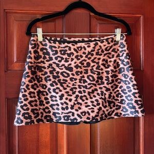 Chic Leopard Print Mini Skort
